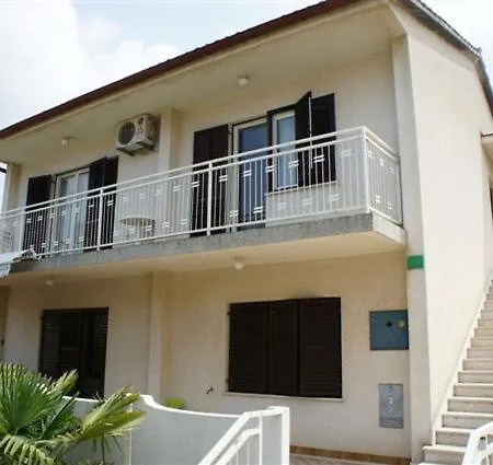 Sweet Family Apartment