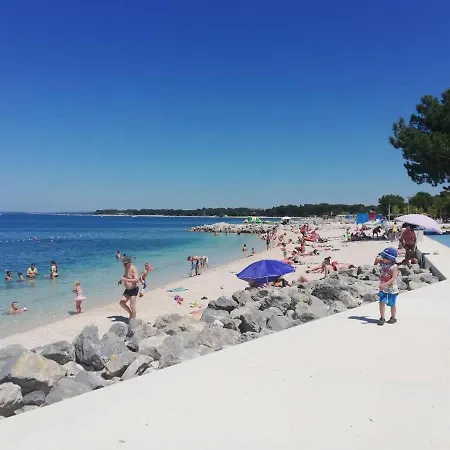 Sweet Family Apartment Pula